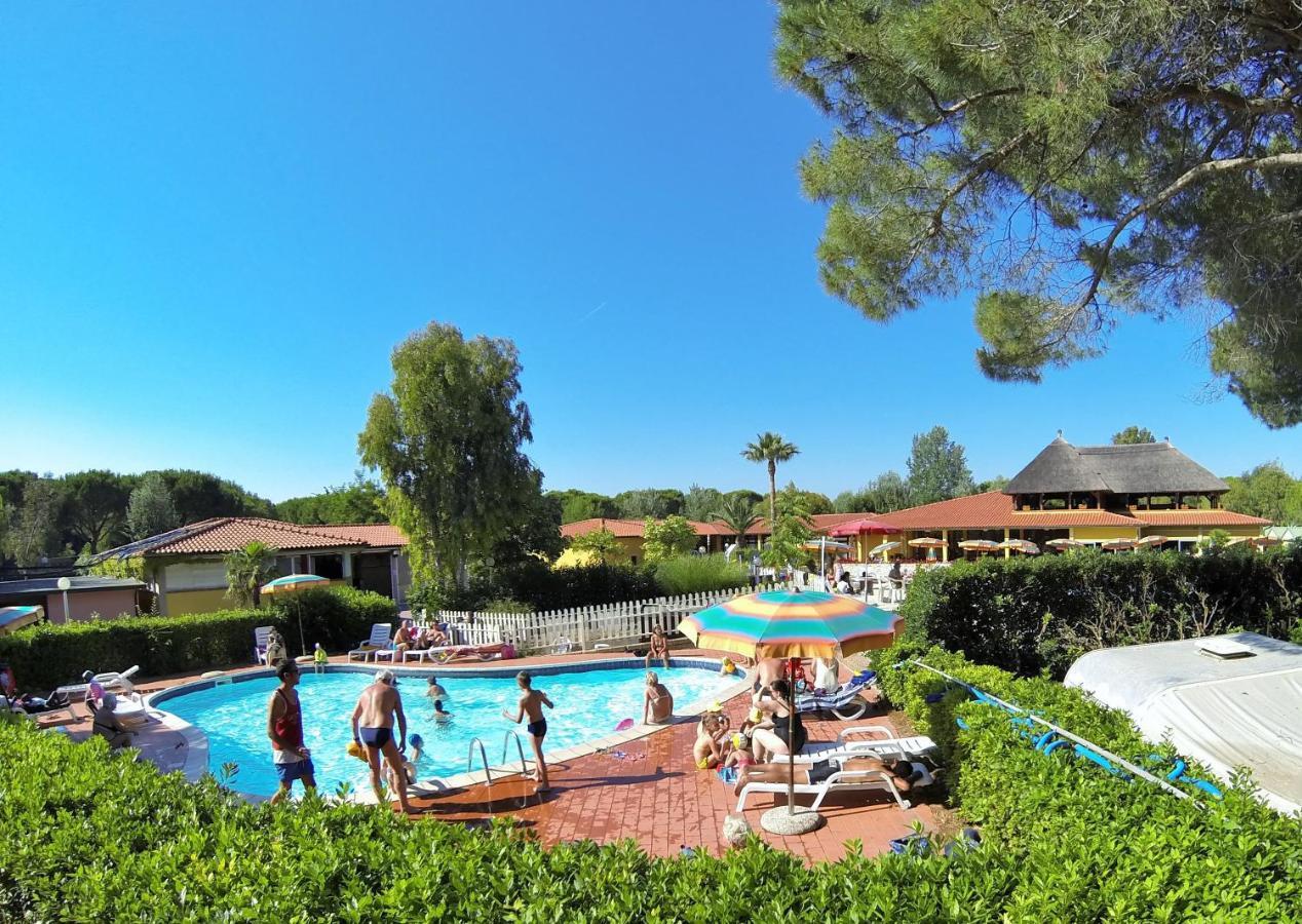 Happy Camp Mobile Homes In Camping Free Beach Marina Di Bibbona